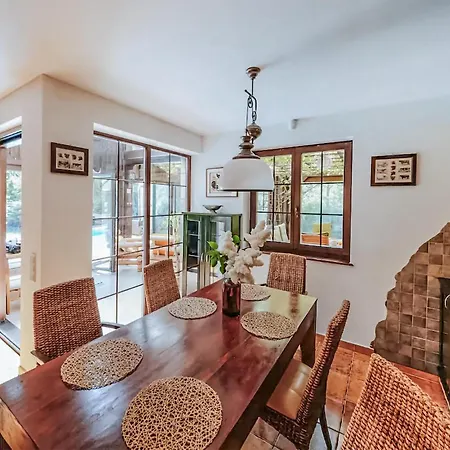 Vakantiehuis Amazing In With Sauna *