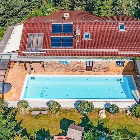 Vakantiehuis Amazing In With Sauna