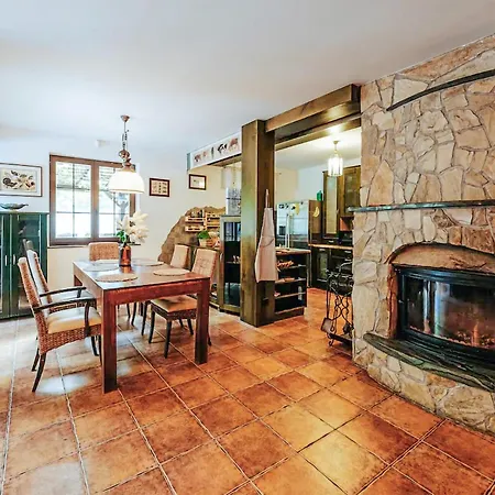 Holiday home Pet Friendly In With Kitchenette *